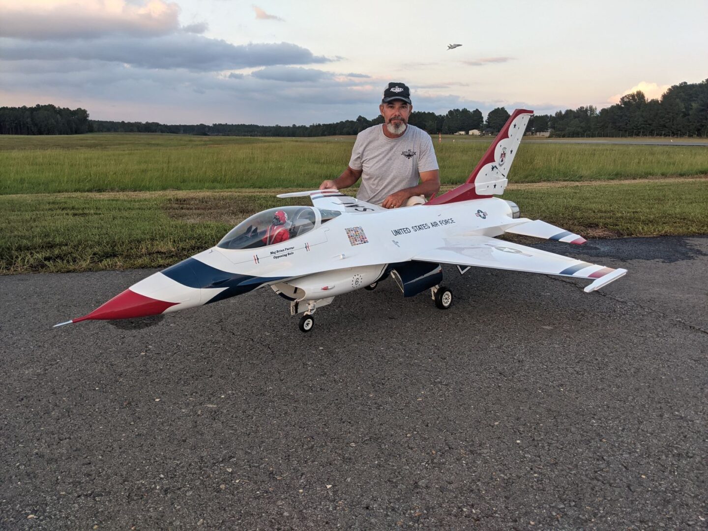 Rc f16 best sale jet for sale